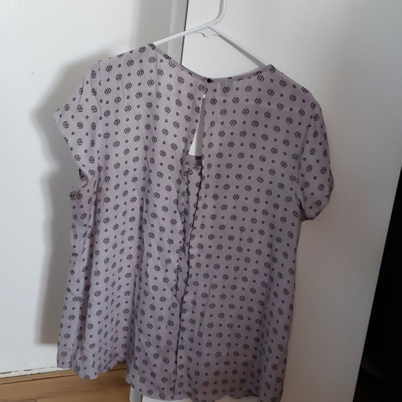 Top - Picture 2 of 2